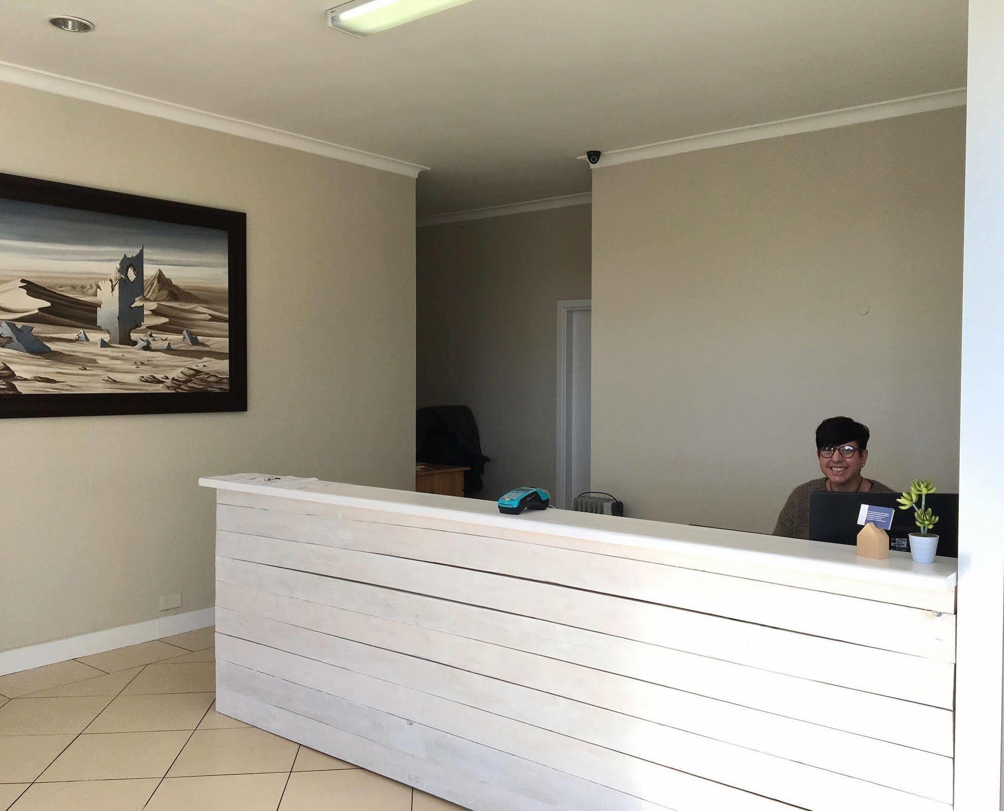 La Mer Guesthouse Port Elizabeth Extérieur photo