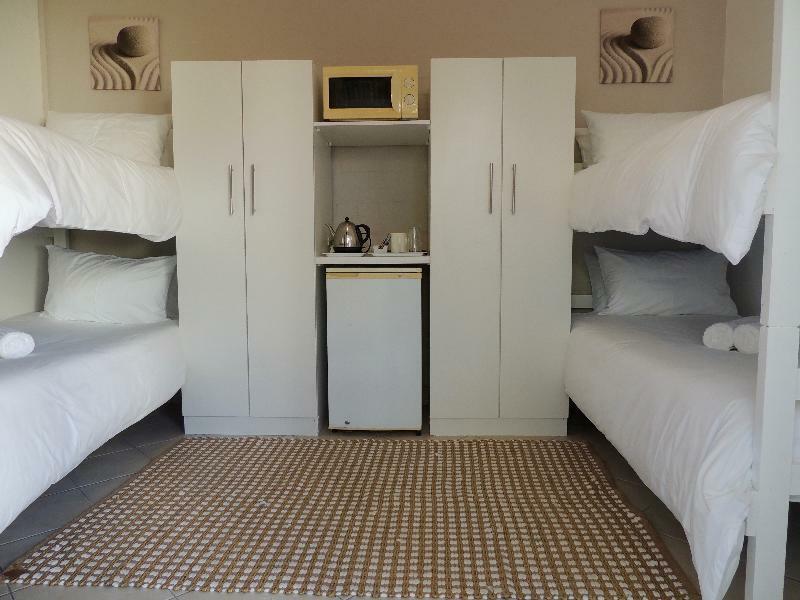 La Mer Guesthouse Port Elizabeth Extérieur photo