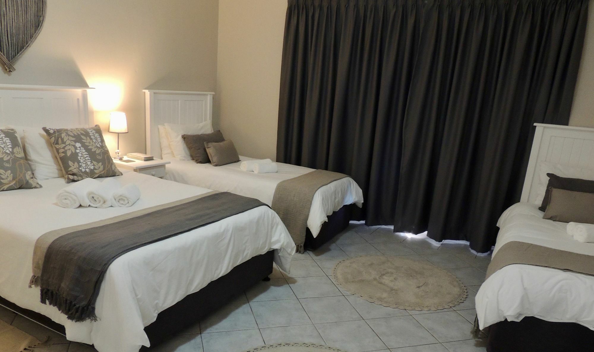 La Mer Guesthouse Port Elizabeth Extérieur photo